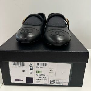 CHANEL MARY JANE’s - Never Worn